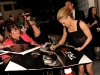 anna-paquin-true-blood-premiere-signing