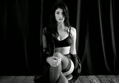 Gemma-Arterton-sexy